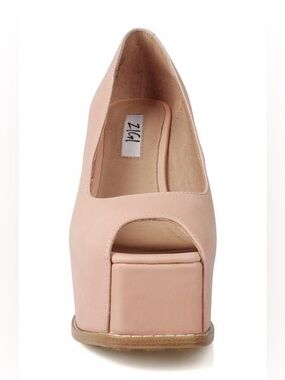 Nwot Zigi Milluh Peep Toe Platform Wedge Sandal